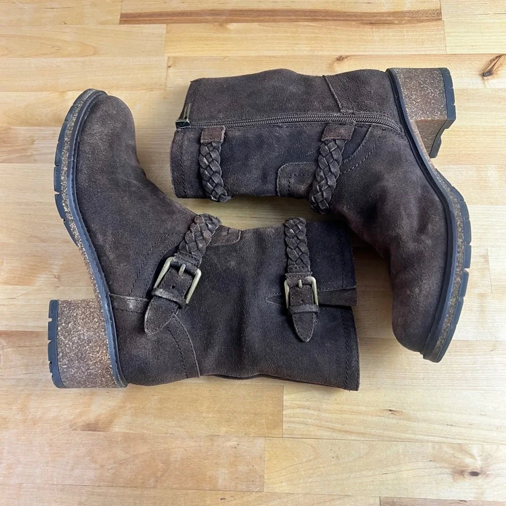 Aetrex Boots Nora Size 7 Brown Suede Braid Buckle Side Zip Block Heel NO INSOLES